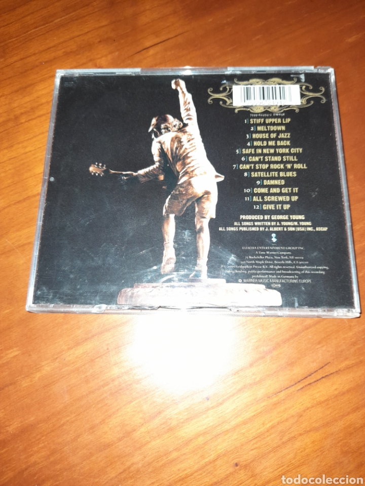 CDs de m&uacute;sica: AC DC Stiff upper lip - Foto 2