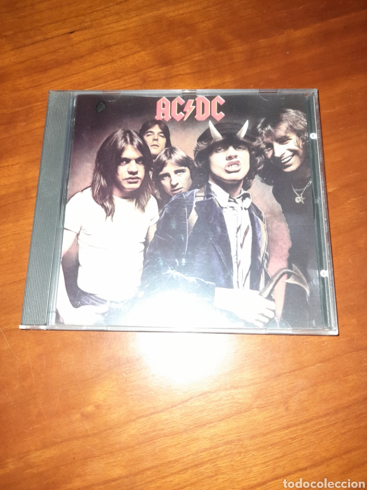 CDs de m&uacute;sica: AC DC Highway to hell Cd - Foto 1