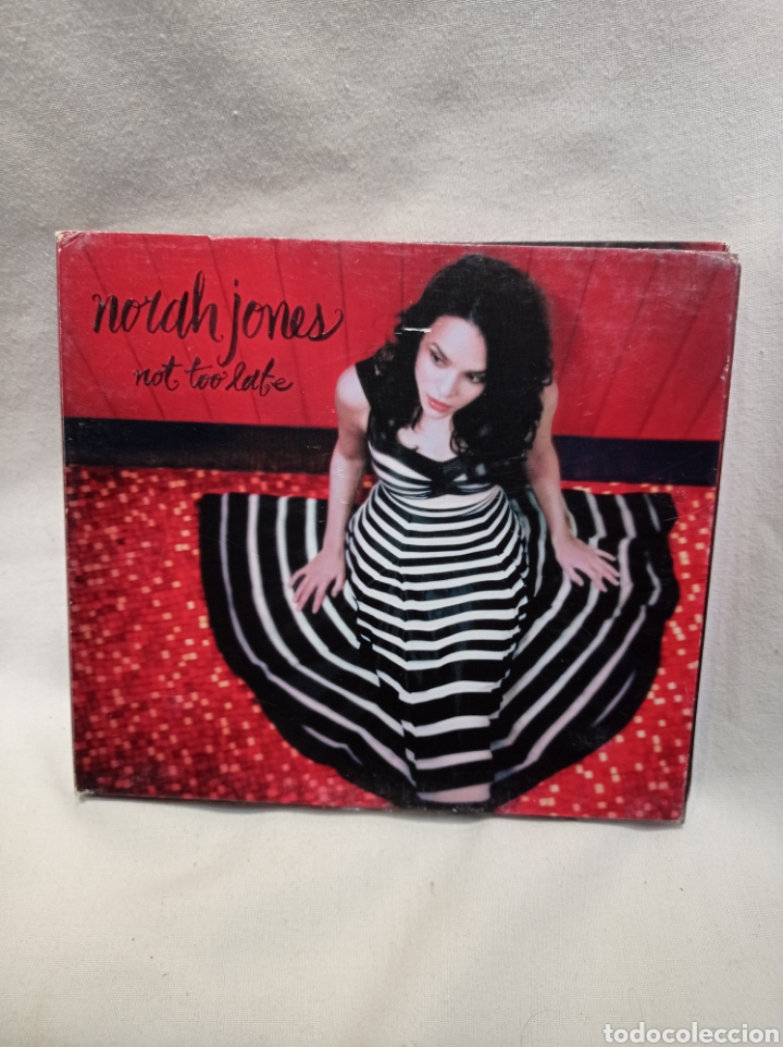 CDs de m&uacute;sica: CD + DVD NORAH JONES NOT TOO LATE - Foto 1
