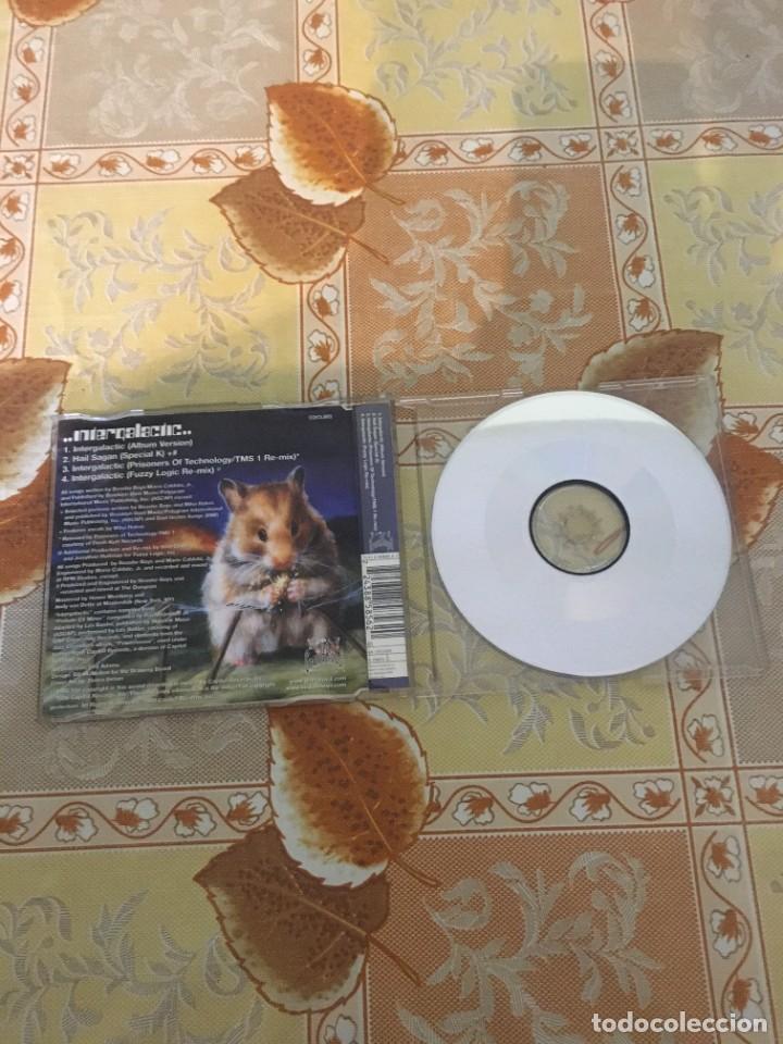 CDs de m&uacute;sica: Beastie Boys &ndash; Intergalactic - Foto 2