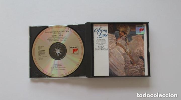 CDs de m&uacute;sica: TCHAIKOVSKY SRVAN LAKE - MICHAEL TILSON THOMAS DOS - Foto 2