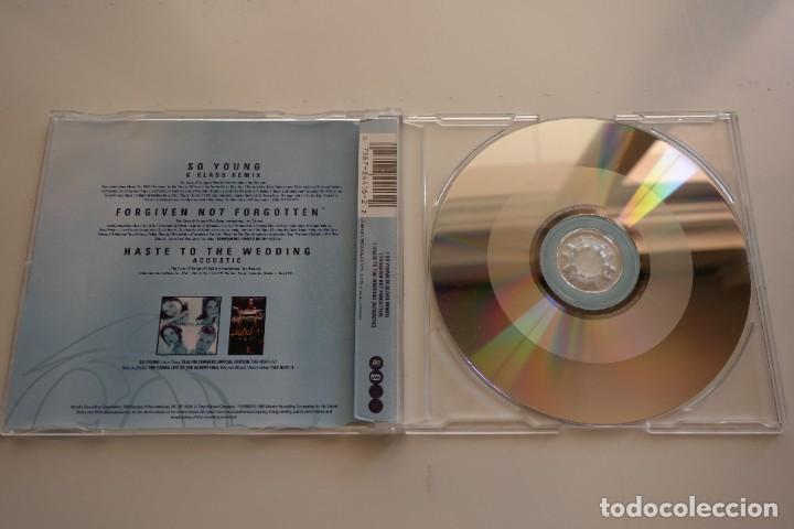 CDs de m&uacute;sica: CORRS: So Young. CD SINGLE ORIGINAL UK. 3 TEMAS - Foto 2