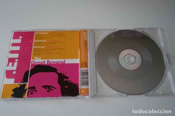 CDs de m&uacute;sica: R.E.M.: The Great Beyond. CD SINGLE. 3 TEMAS - Foto 2