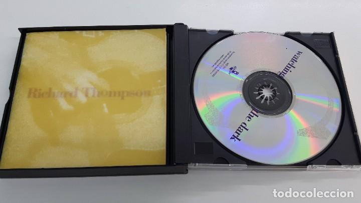CDs de m&uacute;sica: 3 CD + LIBRITO - RICHARD THOMPSON - WATCHING THE DARK - Foto 3