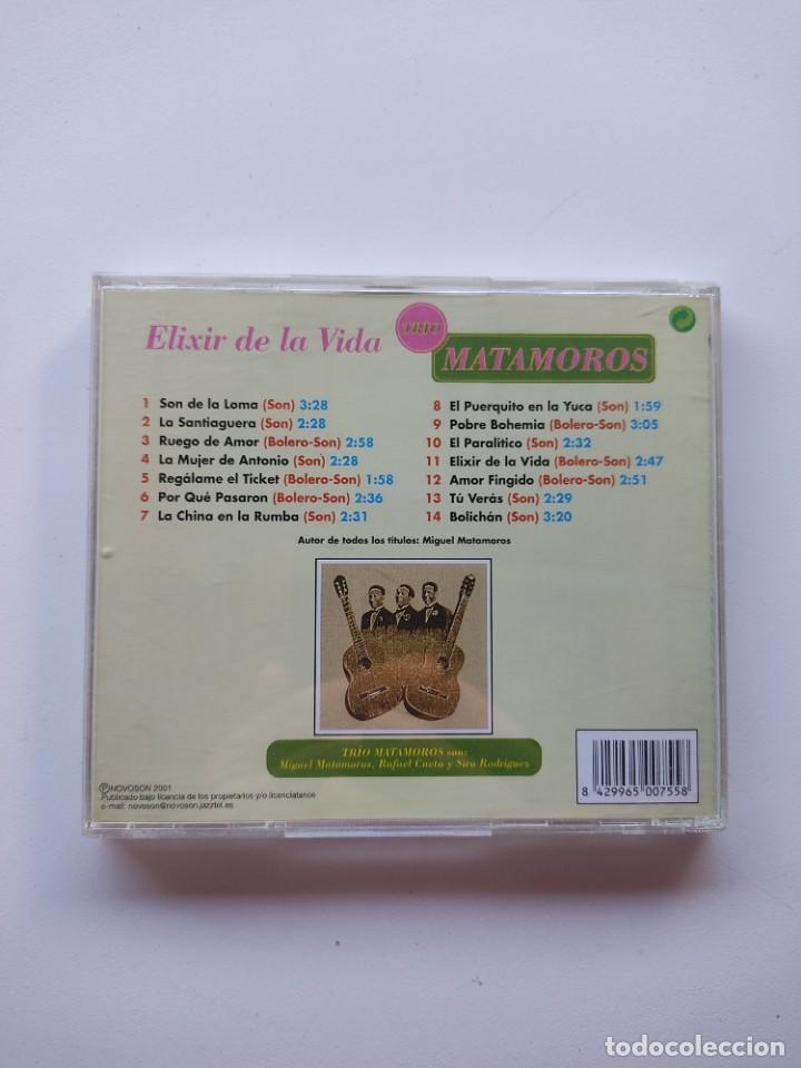 CDs de m&uacute;sica: Tr&iacute;o Matamoros. Sus &eacute;xitos. Elixir de la vida. CD. 2001. - Foto 2
