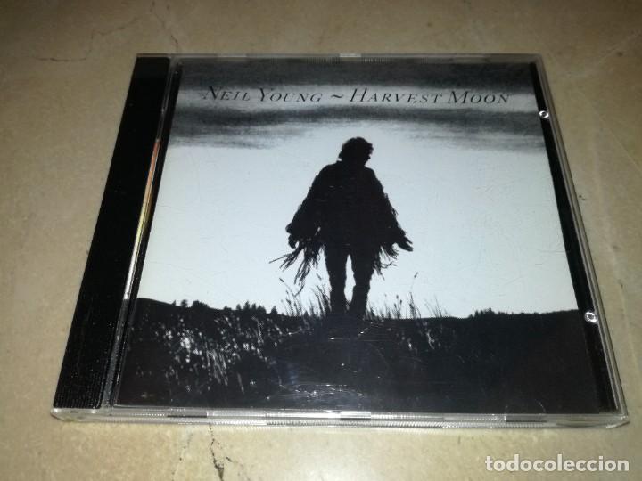 CDs de m&uacute;sica: NEIL YOUNG-HARVEST MOON - Foto 1