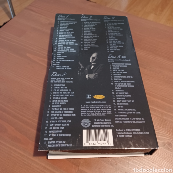 CDs de m&uacute;sica: Pack Sinatra Vegas 4 cd + 1 DVD y libro - Foto 3
