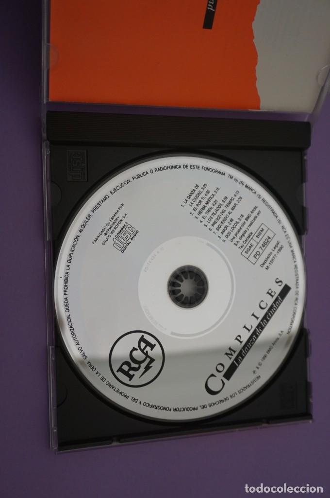 CDs de m&uacute;sica: CD - COMPLICES / LA DANZA DE LA CIUDAD - Foto 3