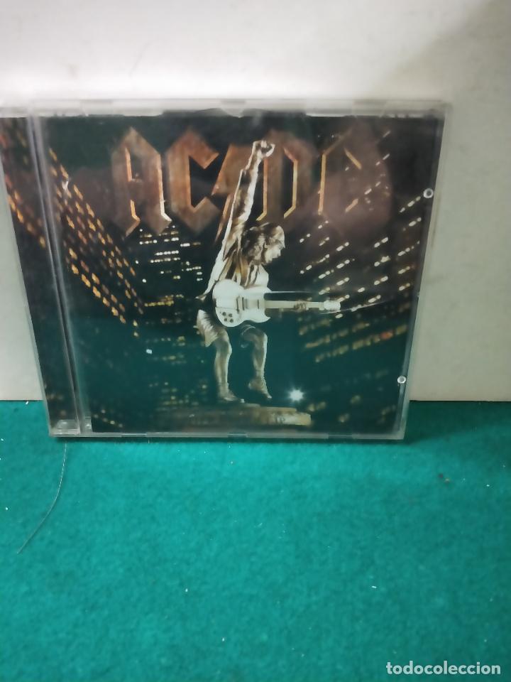 CDs de m&uacute;sica: AC/DC STIFF UPPER LIP. CD. - Foto 1