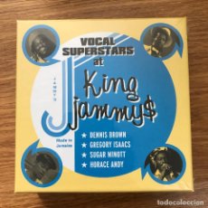 CDs de Música: DENNIS BROWN, GREGORY ISAACS, SUGAR MINOTT - VOCAL SUPERSTARS KING JAMMYS - CAJA 4 CDS VP 2013 NUEVA. Lote 362785315