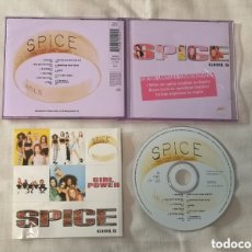 CDs de Música: SPICE GIRLS ‎– SPICE CD CARCASA ORIGINAL MORADA INSERTO Y PEGATINAS EDICION LIMITADA CONMEMORATIVA. Lote 373941914