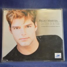 CDs de Música: RICKY MARTIN – LA COPA DE LA VIDA (LA CANCION OFICIAL DE LA COPA MUNDIAL, FRANCIA '98) - CD SINGLE. Lote 377088729