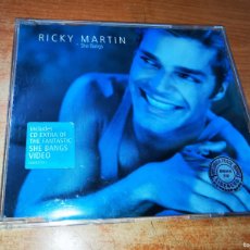 CDs de Música: RICKY MARTIN SHE BANGS CD MAXI SINGLE DEL AÑO 2000 PORTADA DE PLASTICO CONTIENE 3 TEMAS + VIDEO. Lote 377553344