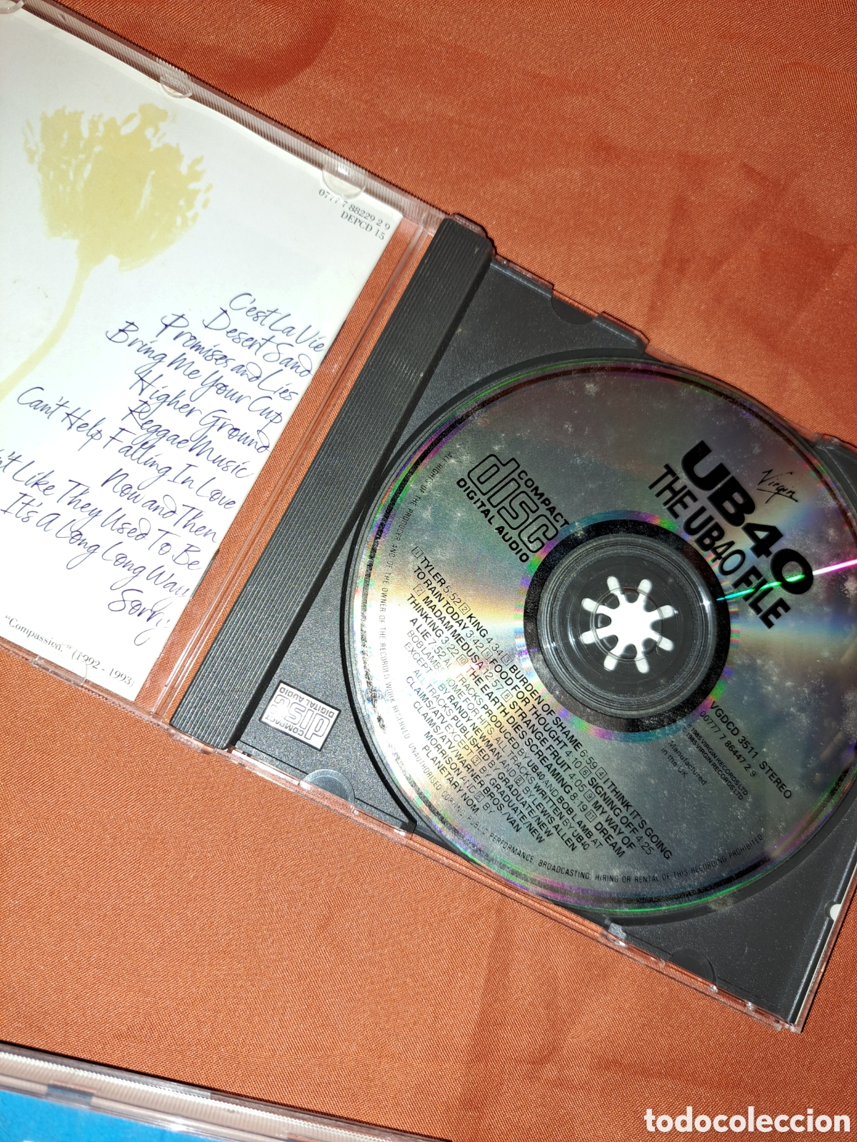 CDs de m&uacute;sica: CD UB40 PREMISES AND L&Iacute;ES - Foto 2