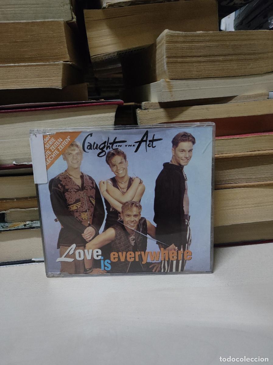 CDs de m&uacute;sica: Caught In The Act &ndash; Love Is Everywhere - Foto 1