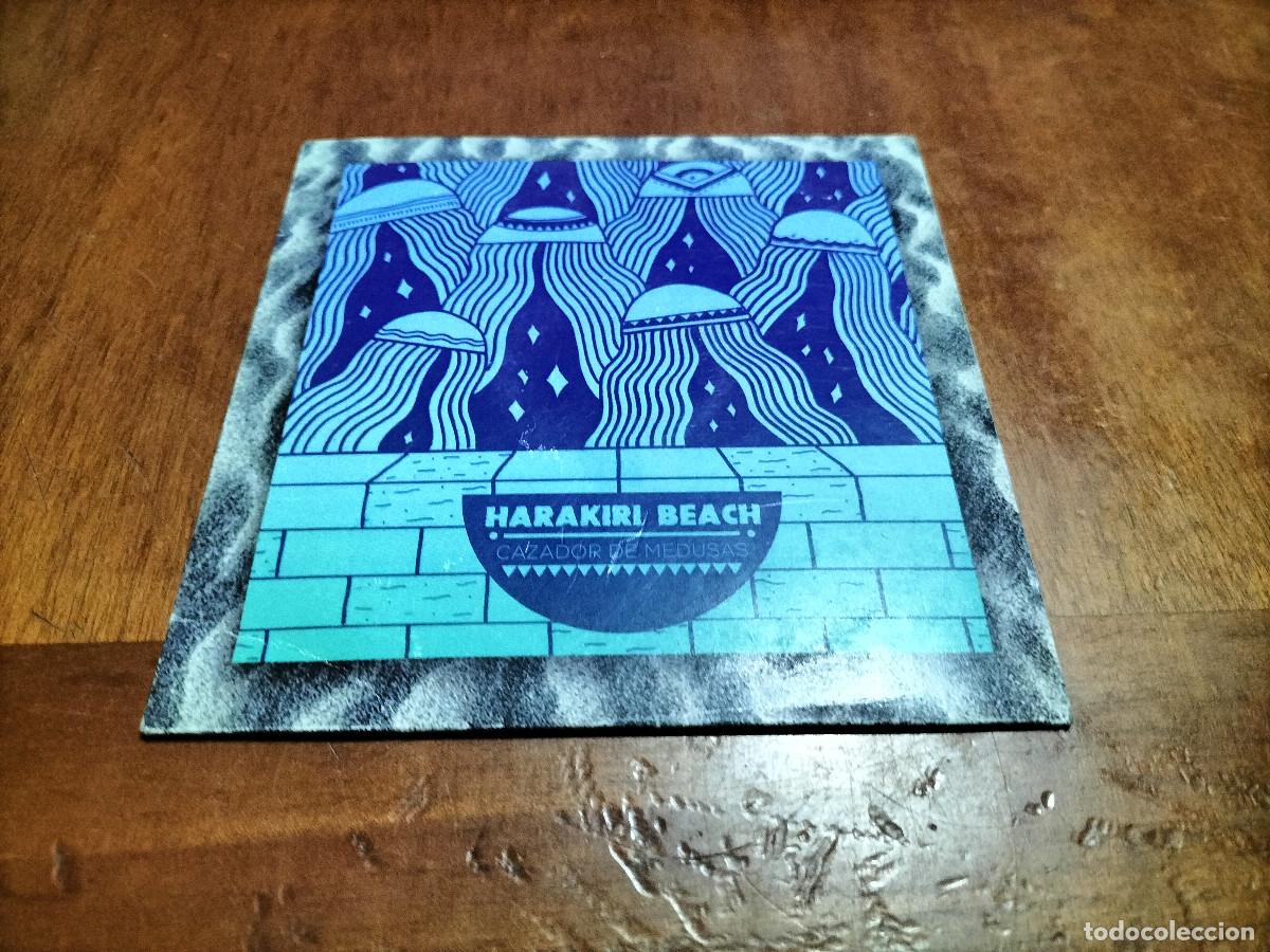 CD de M&uacute;sica: HARAKIRI BEACH. CAZADOR DE MEDUSAS. CD EN CART&Oacute;N CON 5 TEMAS. POR DETR&Aacute;S FIRMADO POR LA BANDA