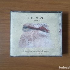 CDs de Música: HEAVEN'S BRIGHT SUN - IONA LIVE (2 CD)