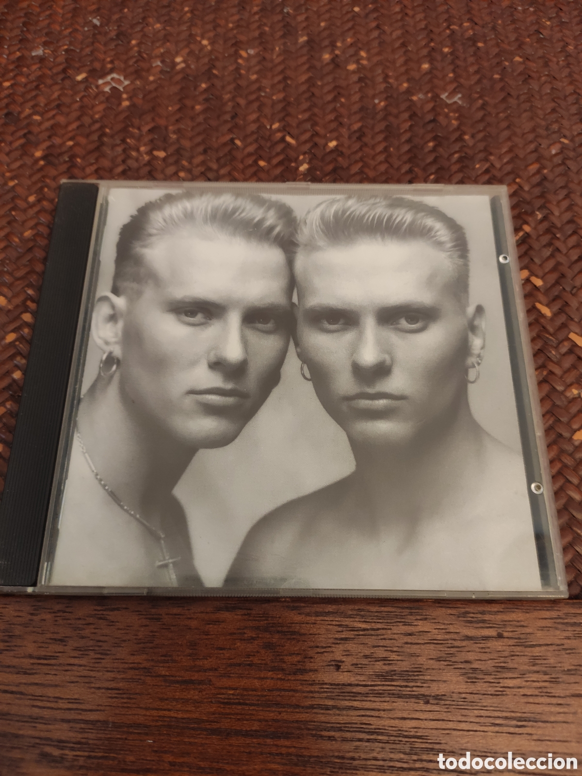 CDs de m&uacute;sica: Bros the time CD se&ntilde;ales de uso - Foto 1