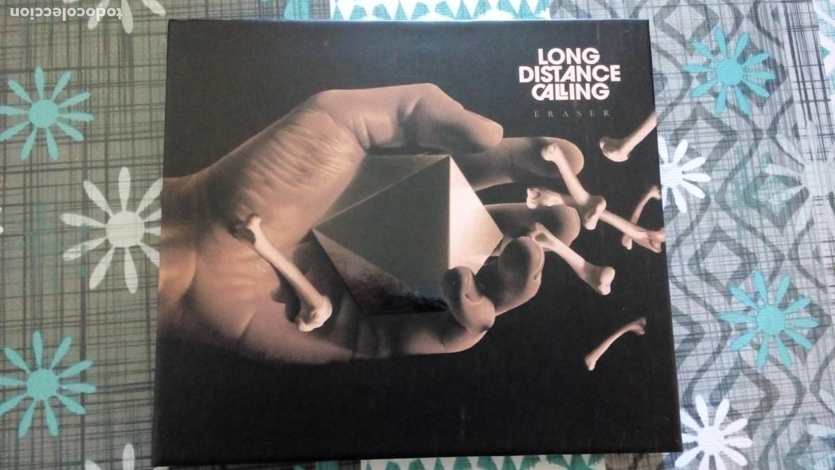 CDs de m&uacute;sica: Long Distance Calling &lrm;&ndash; Eraser CD+LIBRO TAPAS DURAS - Foto 1