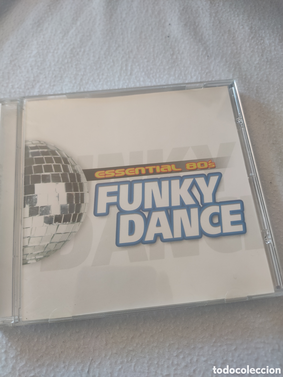 CDs de m&uacute;sica: SCD7 essential 80 funky dance CD SEGUNDAMANO - Foto 1