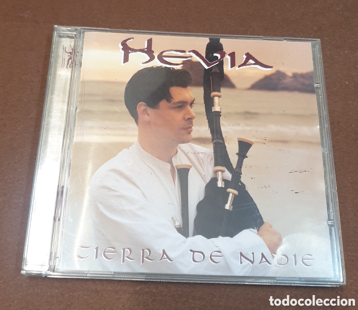 CDs de m&uacute;sica: Hevia - tierra de nadie - Foto 1