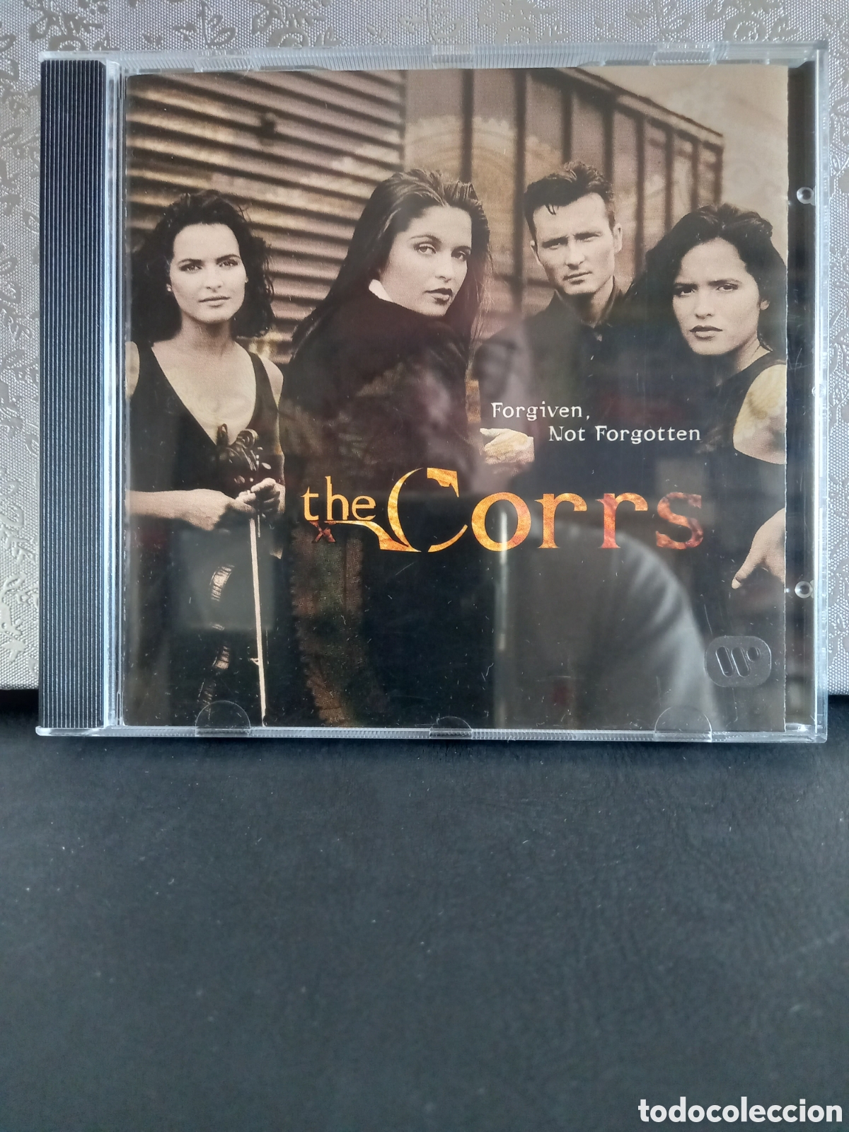 CDs de m&uacute;sica: THE CORRS &rdquo;FORGIVEN, NOT FORGOTEN&rdquo; CD 1995 - Foto 1
