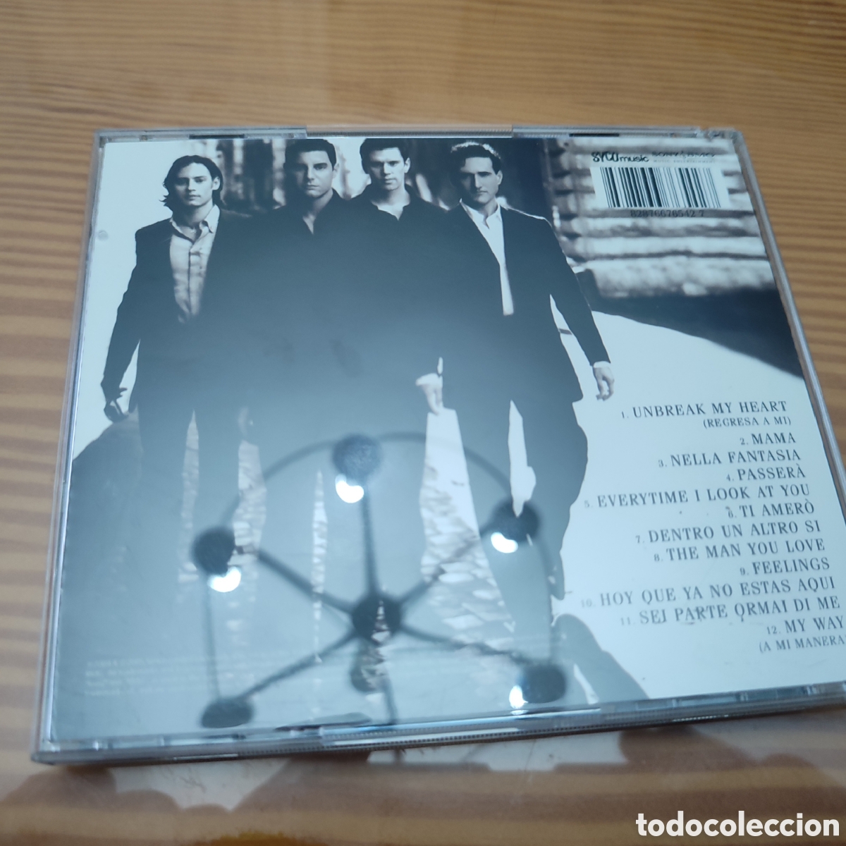 CDs de m&uacute;sica: Cd de Il Divo &rdquo; Il Divo &rdquo; como nuevo - Foto 3