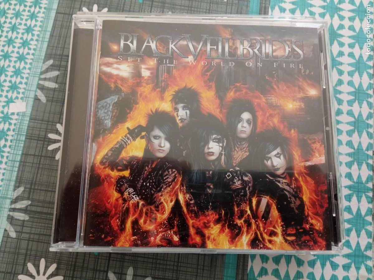 CDs de m&uacute;sica: Black Veil Brides - Set The World On Fire CD - Foto 1