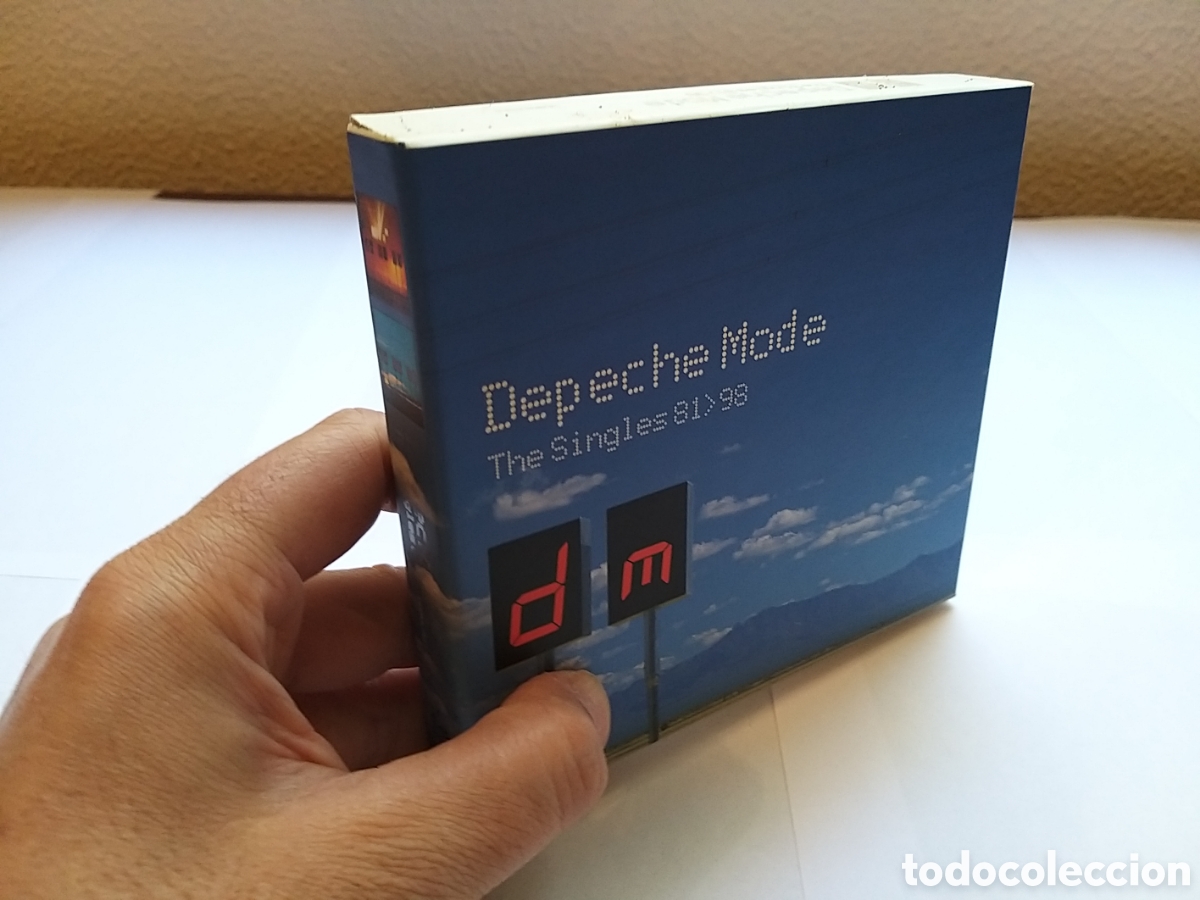 CDs de m&uacute;sica: DEPECHE MODE - THE SINGLES 81-98 - 3 CD SET - Foto 3