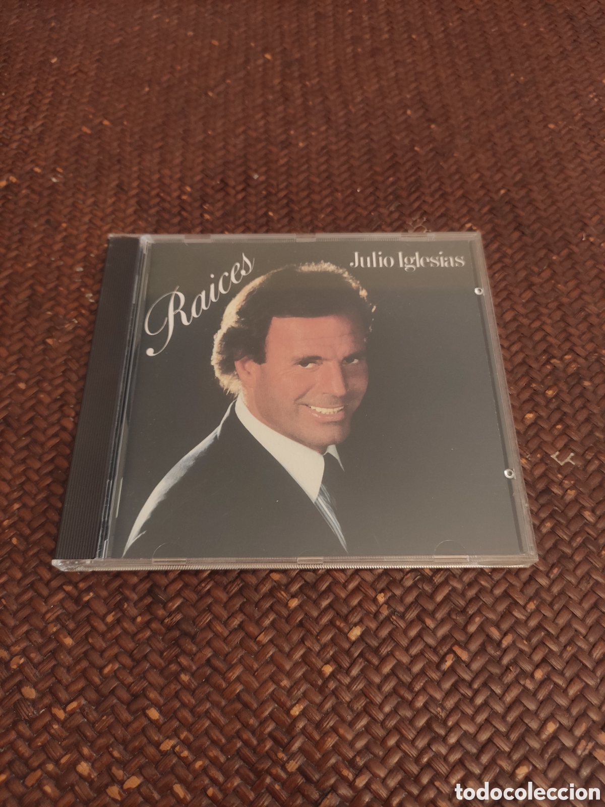 CDs de m&uacute;sica: Ra&iacute;ces julio iglesias - Foto 1