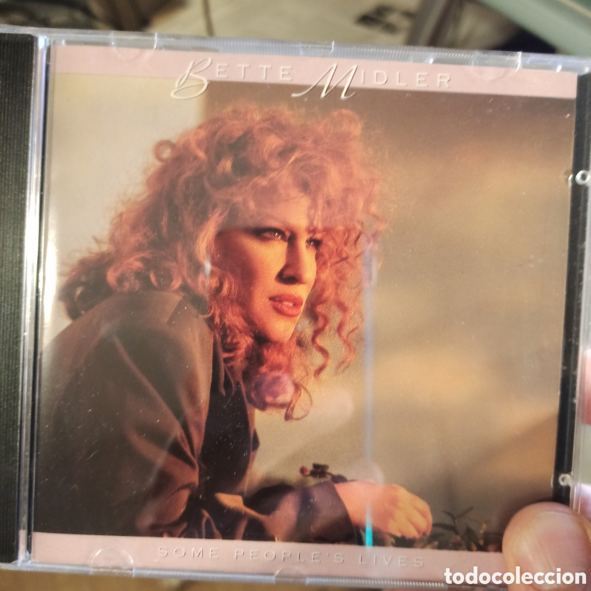 CDs de m&uacute;sica: Bette Midler - Some Peoples Lives - Foto 1