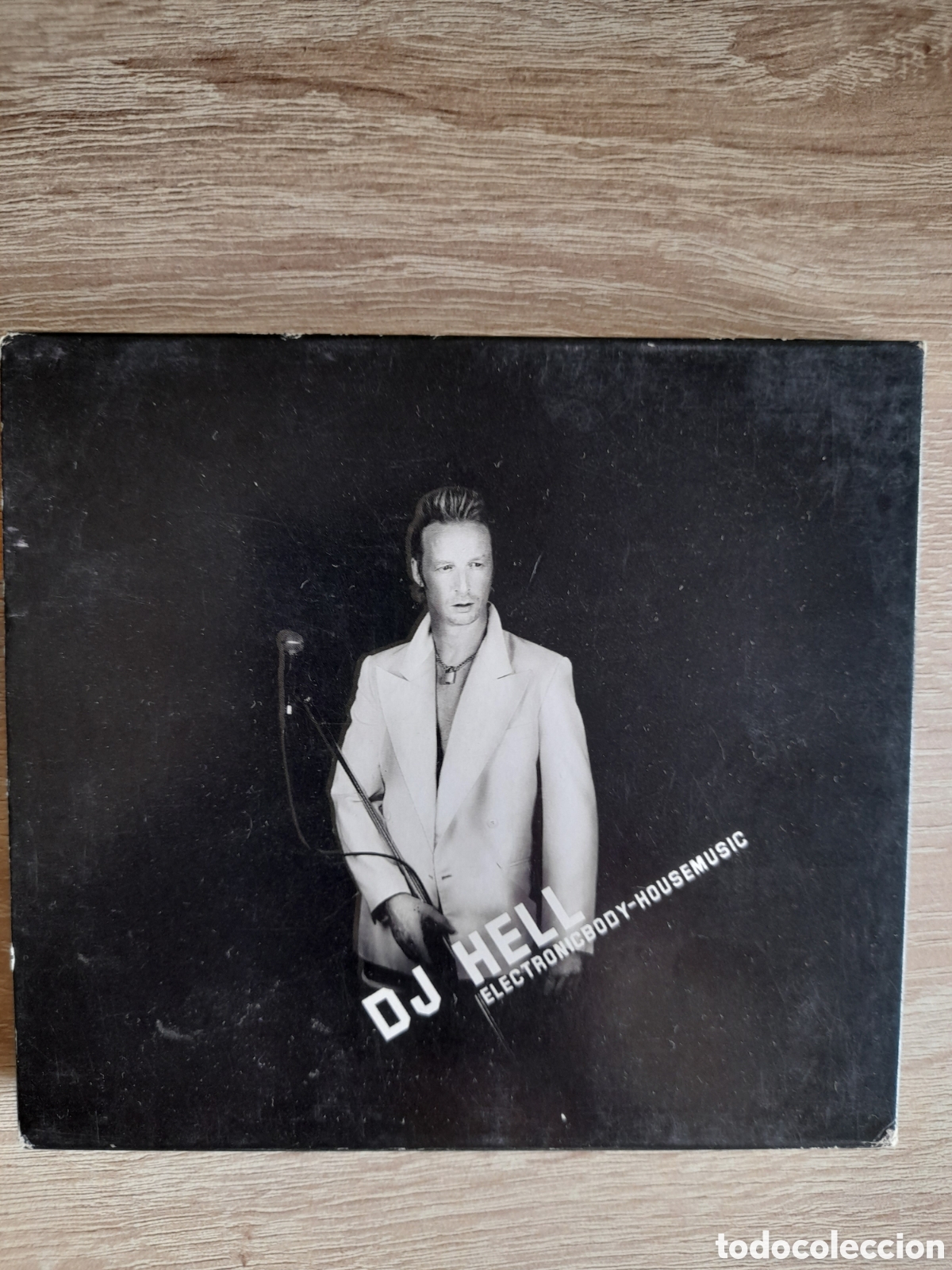 CDs de m&uacute;sica: Dj hell electronicbody music - Foto 1