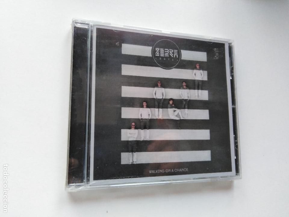 CD di Musica: Zebra Dots-Walking On A Chance (CD Universal 2012) Electronica + Rock Pop. Croacia.