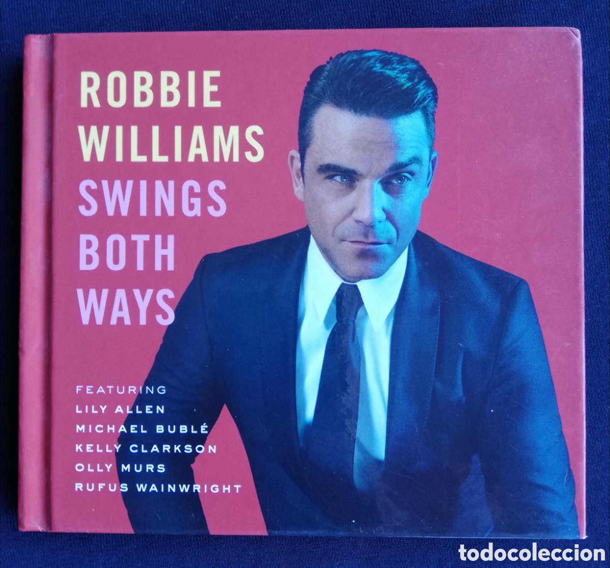CDs de m&uacute;sica: Robbie Williams - Swings both ways. Libro disco CD + DVD - Foto 1