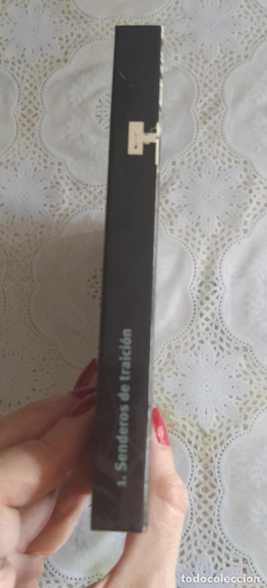 CDs de m&uacute;sica: Libro CD h&eacute;roes del silencio senderos de traici&oacute;n - Foto 3