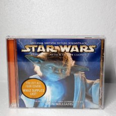 CDs de Música: STAR WARS ATTACK OF THE CLONES (JOHN WILLIAMS) - SONY 2002 - INCLUYE FOLLETO ¡¡Y PEGATINA ORIGINAL!!