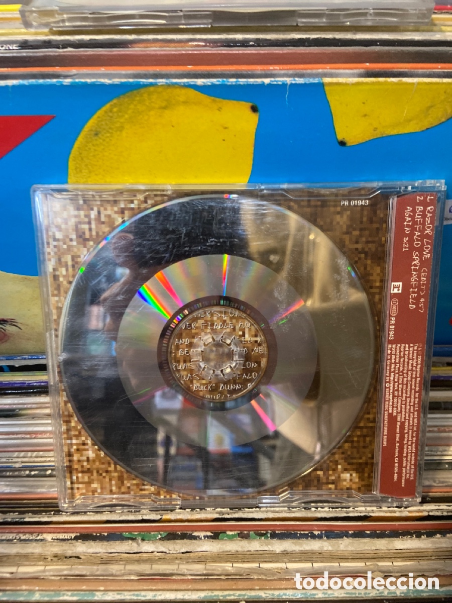 CDs de m&uacute;sica: Neil young razor love cd single - Foto 2