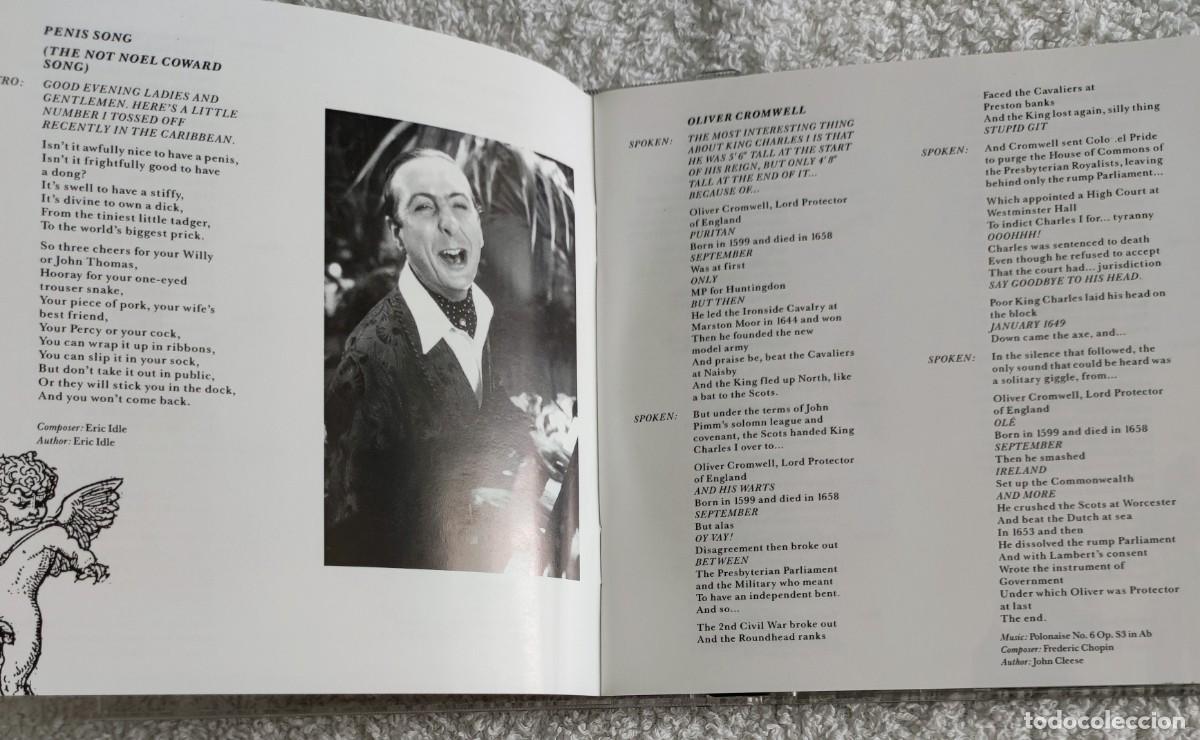 CDs de m&uacute;sica: MONTY PYTHON SINGS - 1989 CD VIRGIN RECORDS / 25 CANCIONES BSO DE LOS PYTHON - IMPECABLE ESTADO - Foto 5