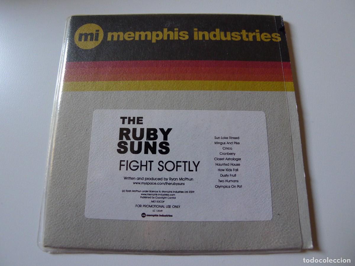 CDs de m&uacute;sica: THE RUBY SUNS : FIGHT SOFTLY - Foto 1