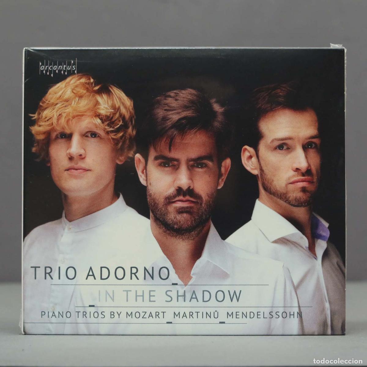 Musik-CDs: CD. Wolfgang Amadeu Trio Adorno: In the Shadow: Piano Trios By Mozart/Martinu. PRECINTADO