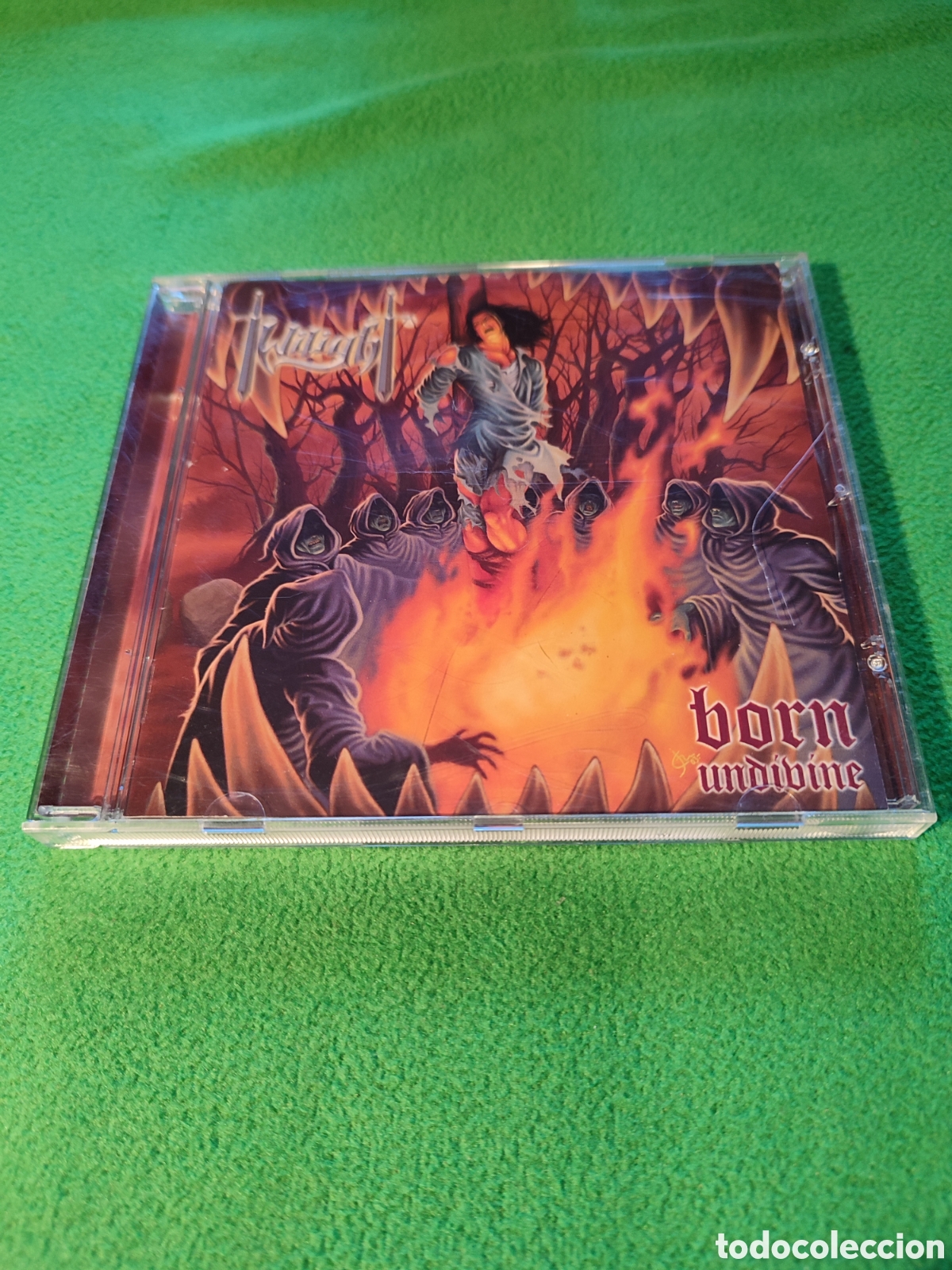 CDs de m&uacute;sica: Twilight - Born undivine - Foto 1