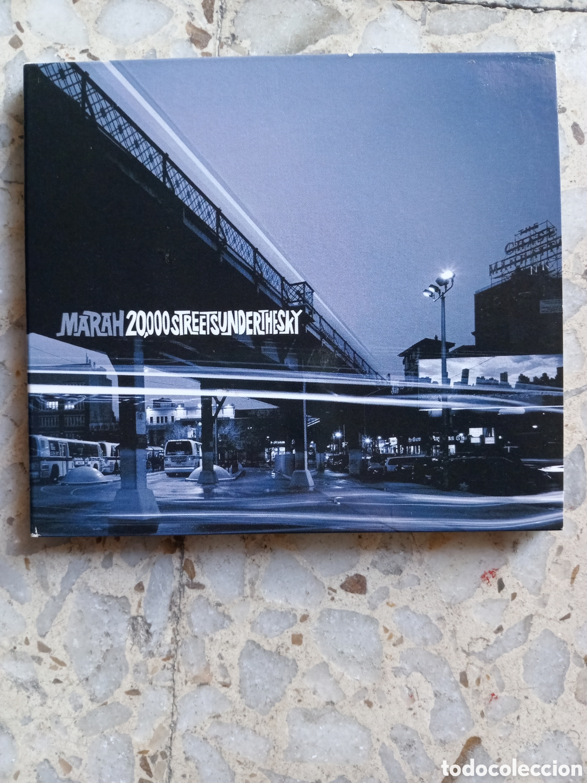 CDs de m&uacute;sica: CD MARAH 20000 STREETS UNDER THE SKY - Foto 1