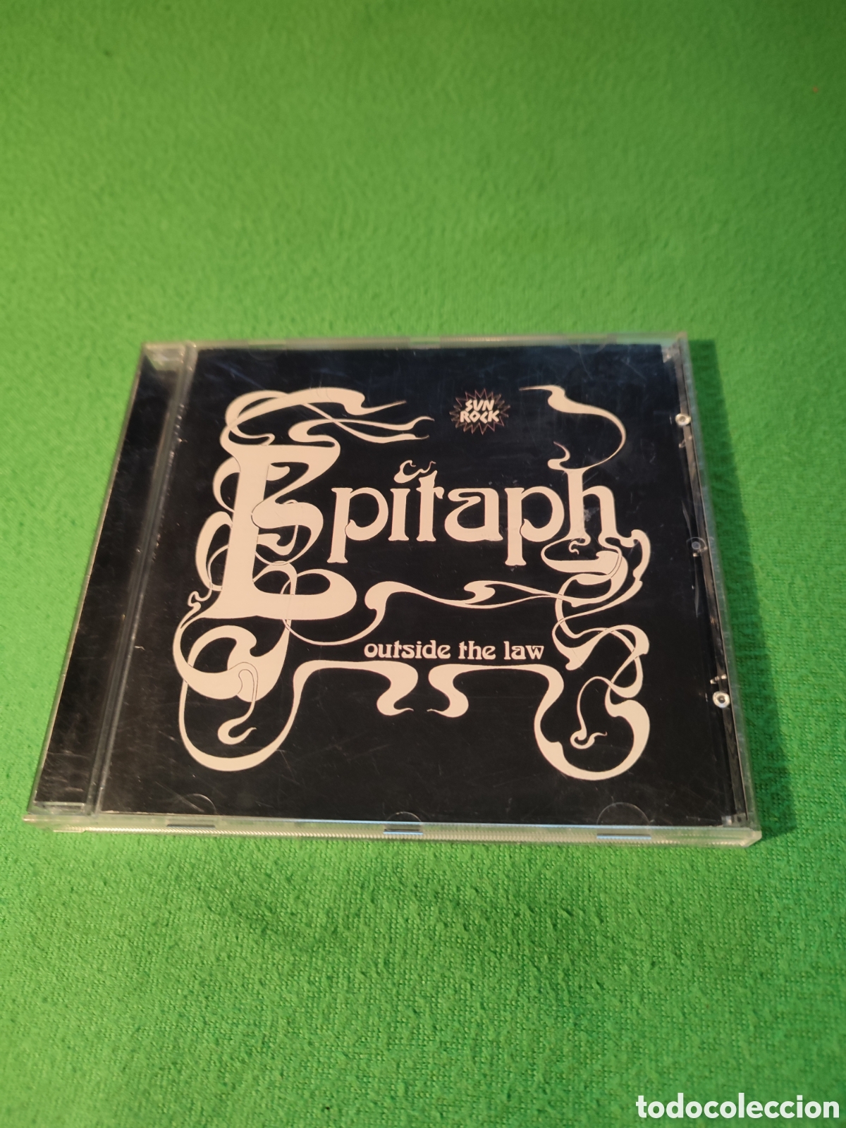 CDs de m&uacute;sica: Epitaph - Outside the law - Foto 1