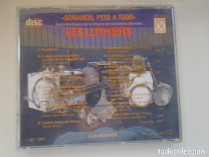 CDs de m&uacute;sica: SONAMOS PESE A TODO - LES LUTHIERS - CD - Foto 3