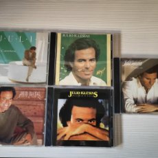 CDs de Música: JULIO IGLESIAS (LOTE 5 CDS, HEY, MOMENTOS, LA CARRETERA, UN HOMBRE SOLO, NOCHE DE CUATRO LUNAS