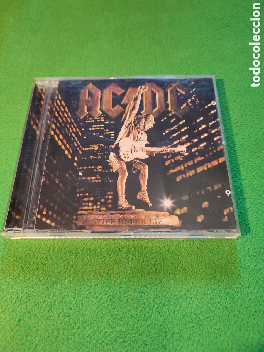 CDs de m&uacute;sica: AC/DC - Stiff upper lip - Foto 1