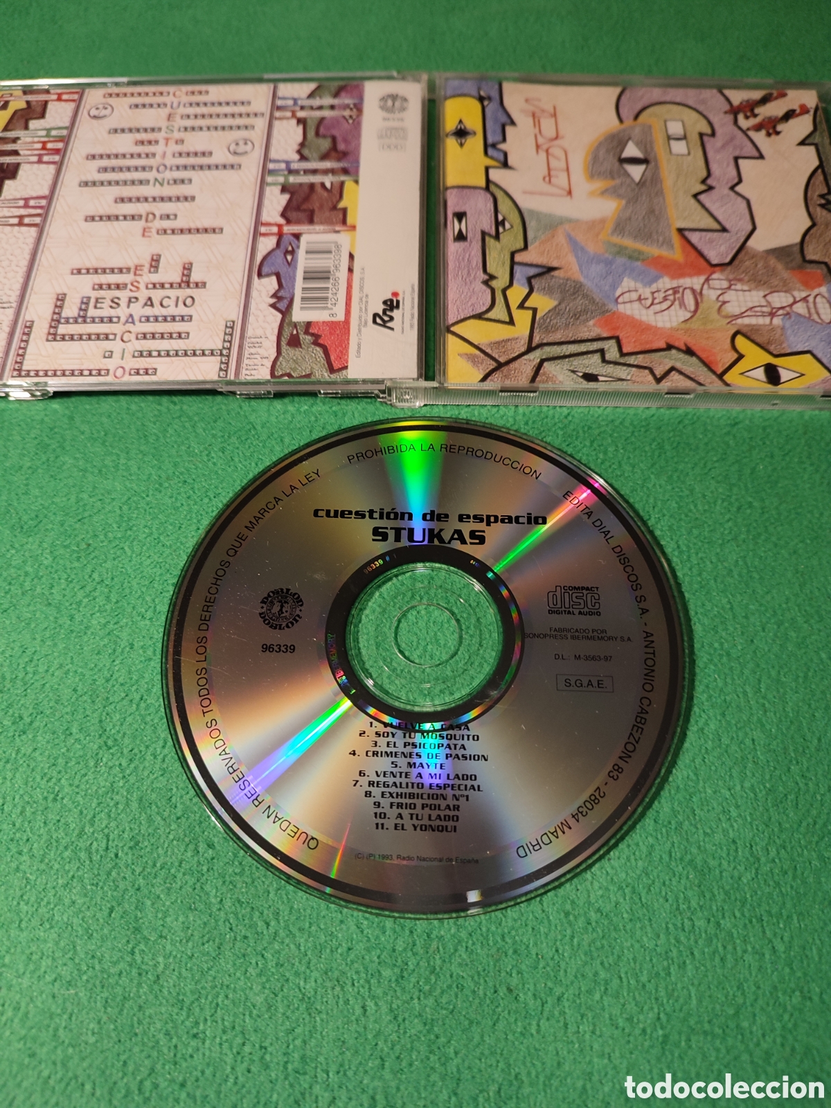 CDs de m&uacute;sica: Stukas - Cuesti&oacute;n de espacio - Foto 2