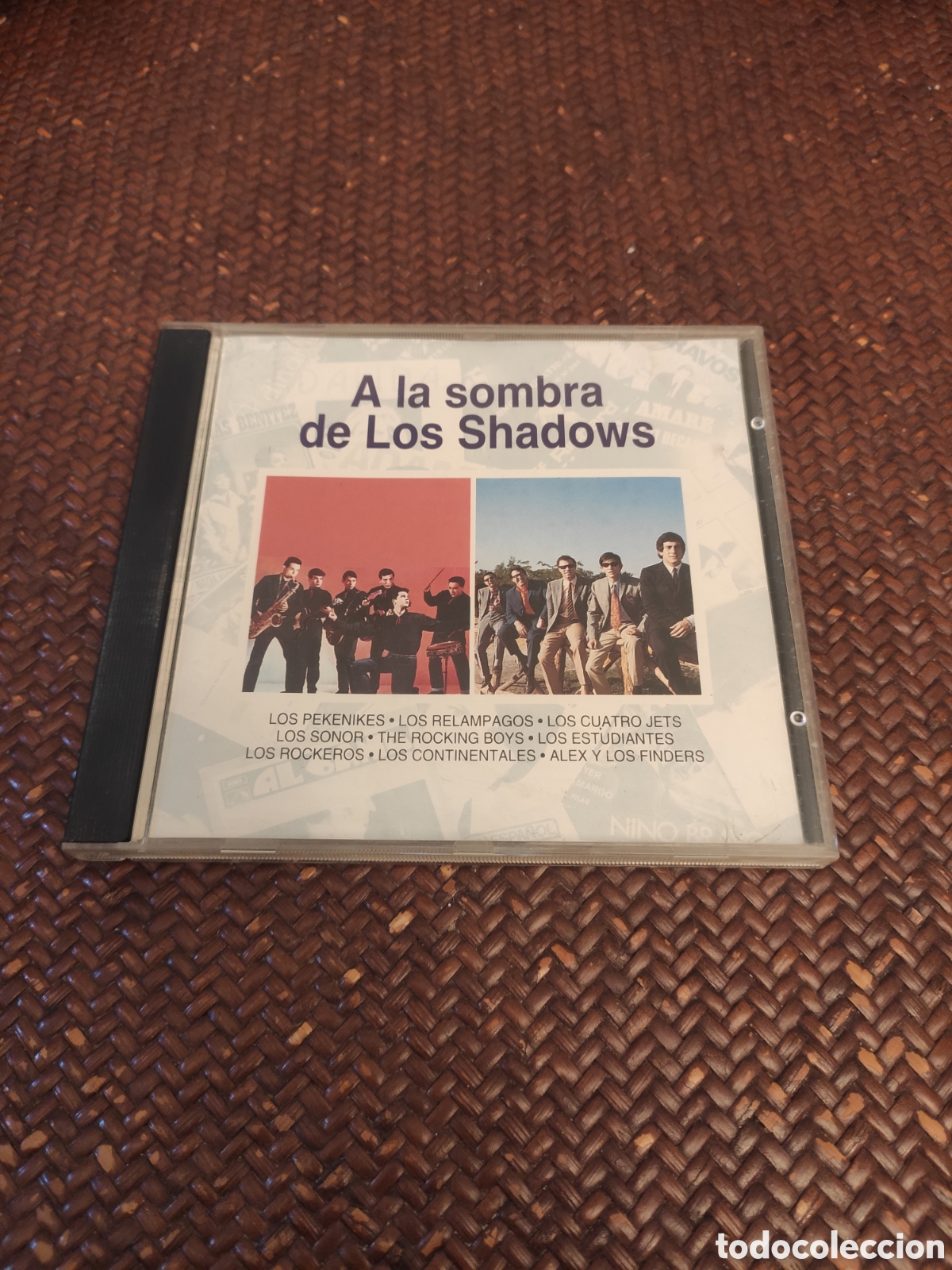 CDs de m&uacute;sica: A la sombra de los shadows - Foto 1