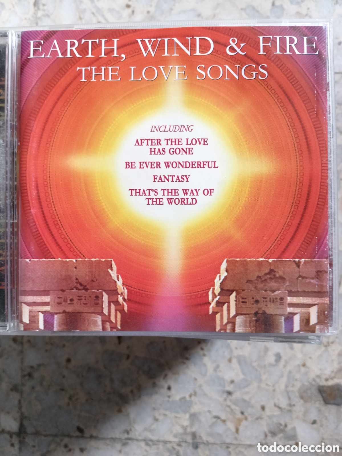 CDs de m&uacute;sica: CD EARTH WIND & FIRE THE LOVE SONGS - Foto 1