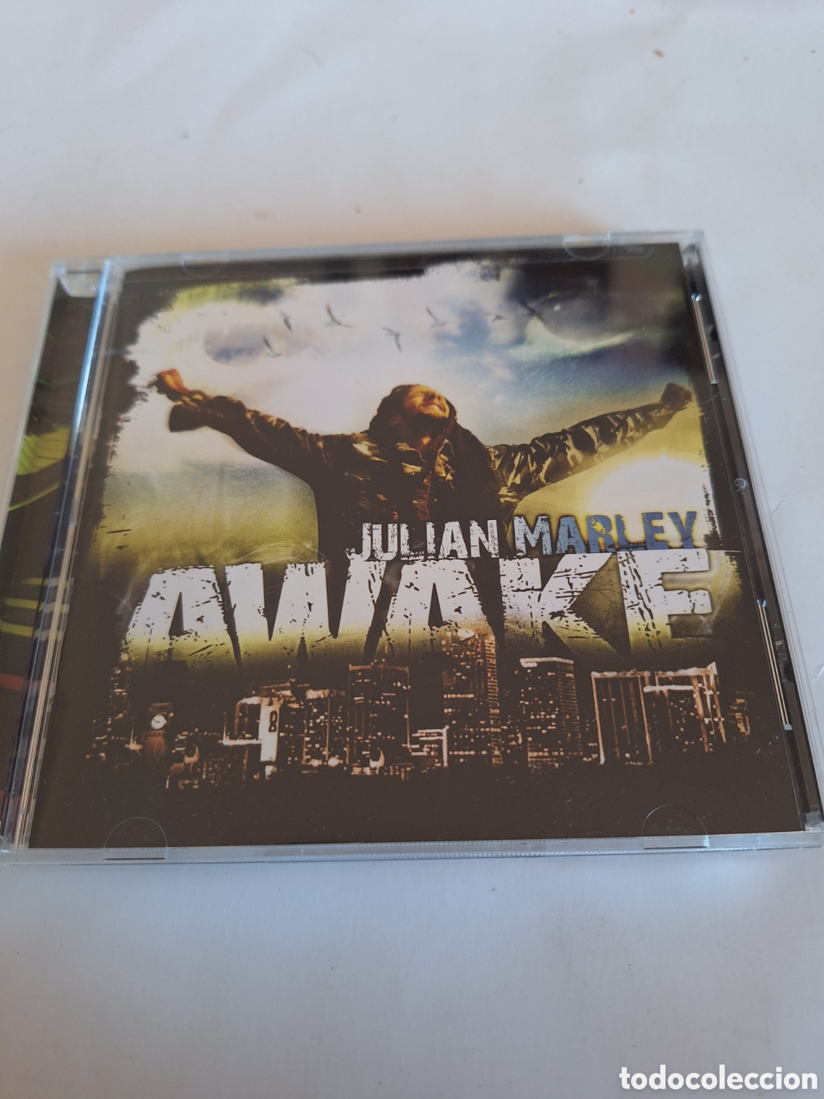 CDs de Musique: SCD32 Juli&aacute;n marley awake CD SEGUNDAMANO